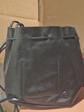 Vince Camuto Black Leather Drawstring Shoulder Bucket Bag